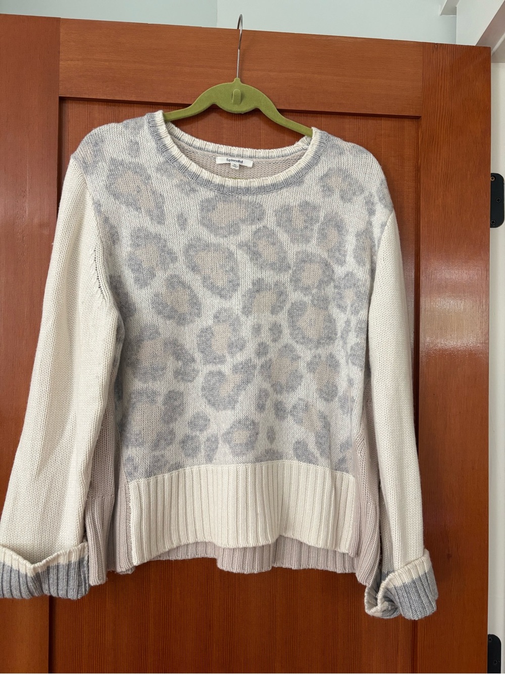 Splendid Cream & Light Gray Leopard-Print Cashmere Blend Sweater Size XL
